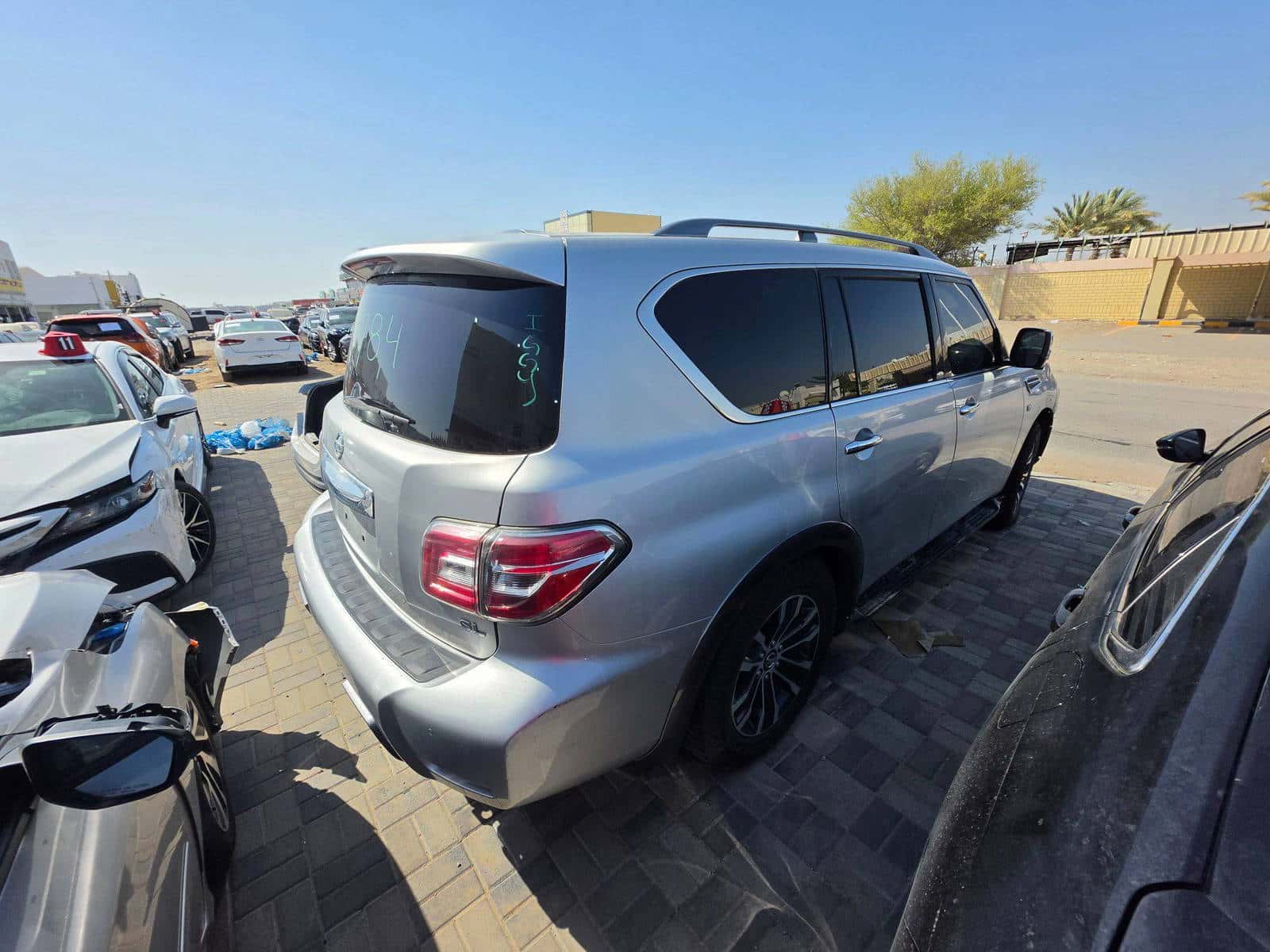 Nissan Armada 2019 thumbnail 2