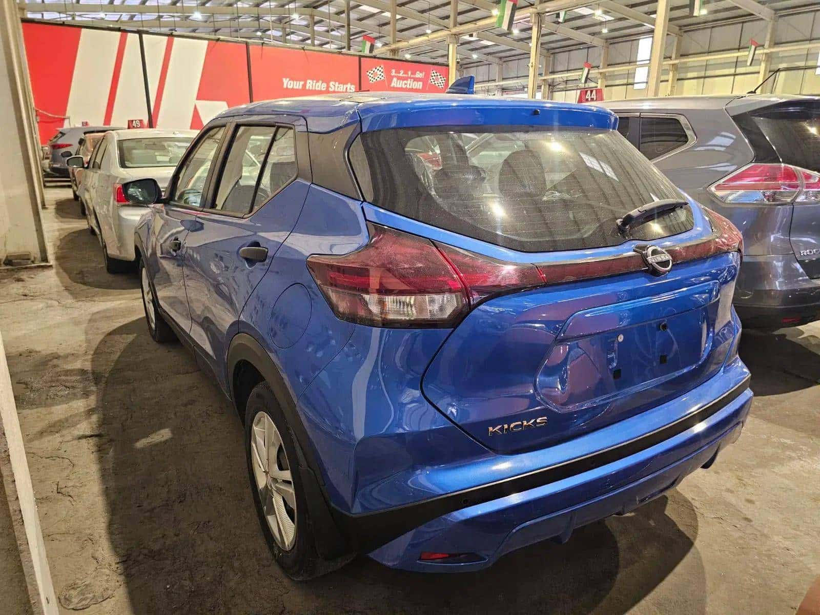 NISSAN KICKS 2023 thumbnail 5