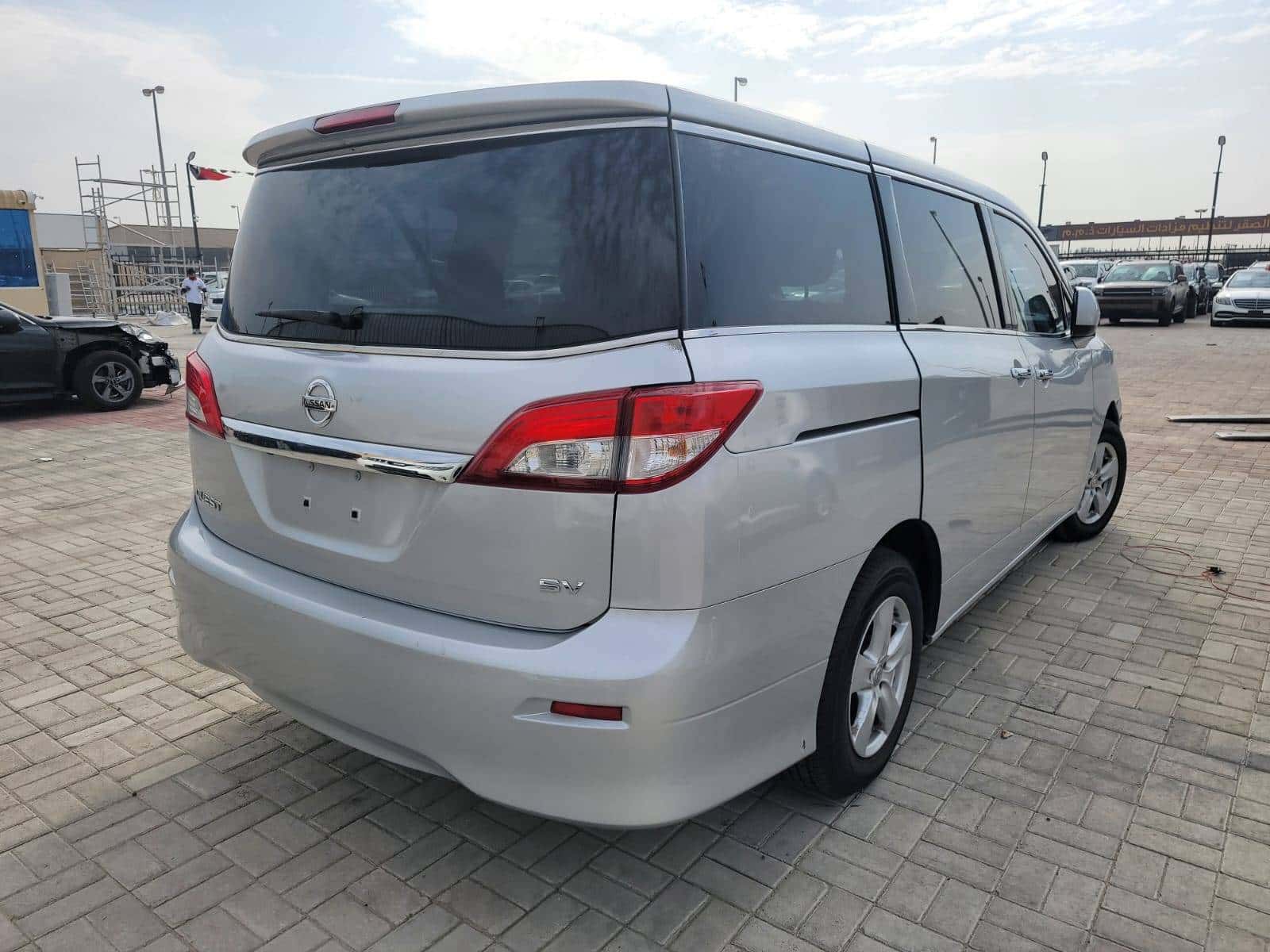 NISSAN QUEST 2012 thumbnail 4
