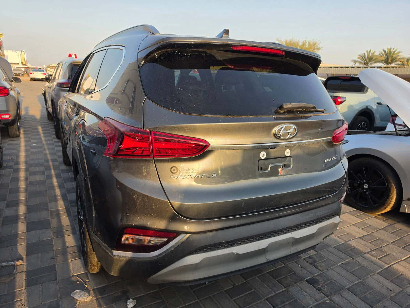 Hyundai SANTA FE LIMITED 2019 thumbnail 2
