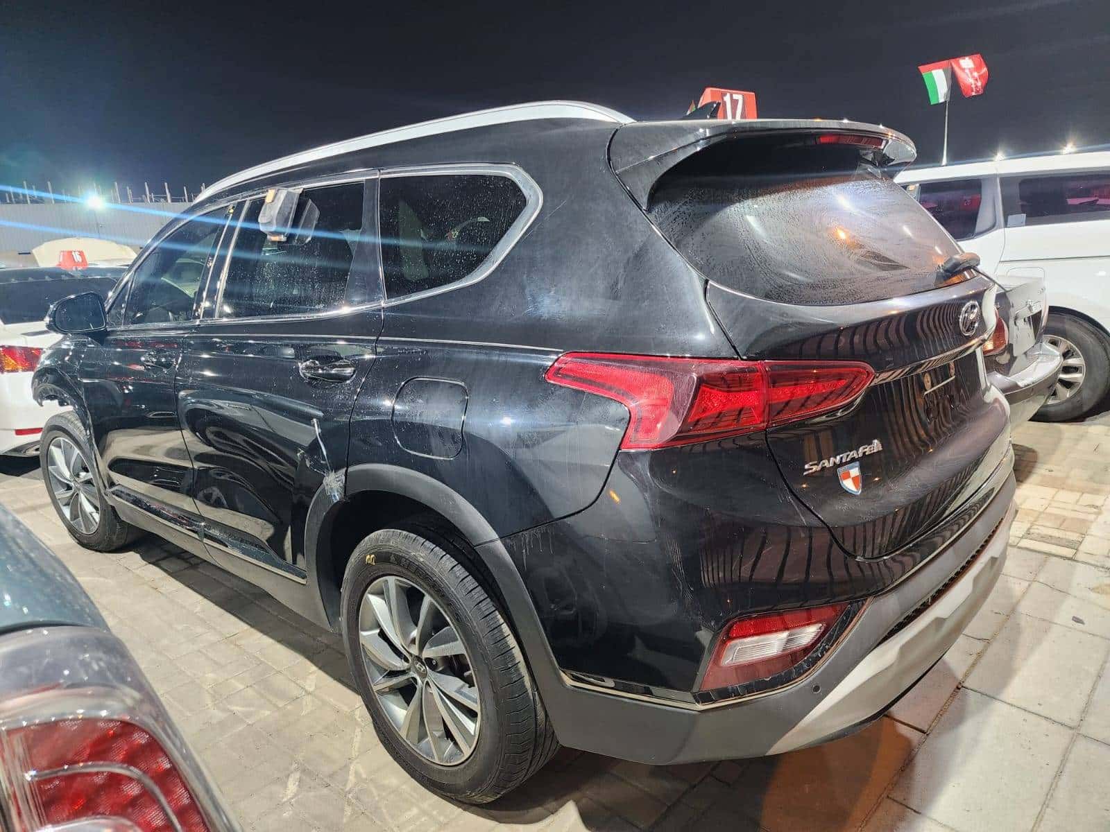 HYUNDAI SANTA FE LIMITED - Exterior