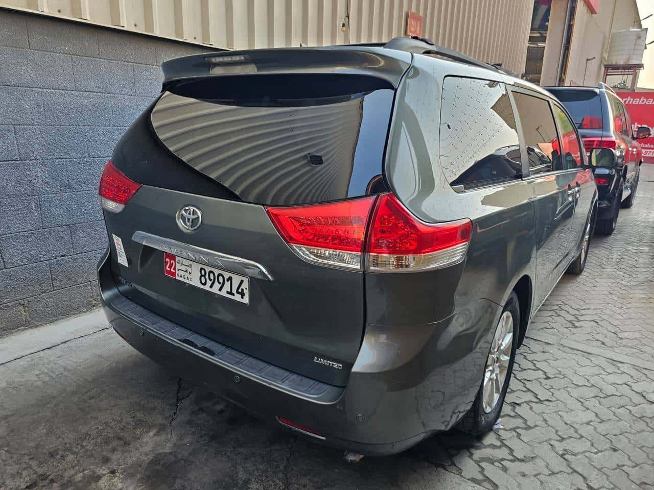 Toyota Sienna 2011 thumbnail 5