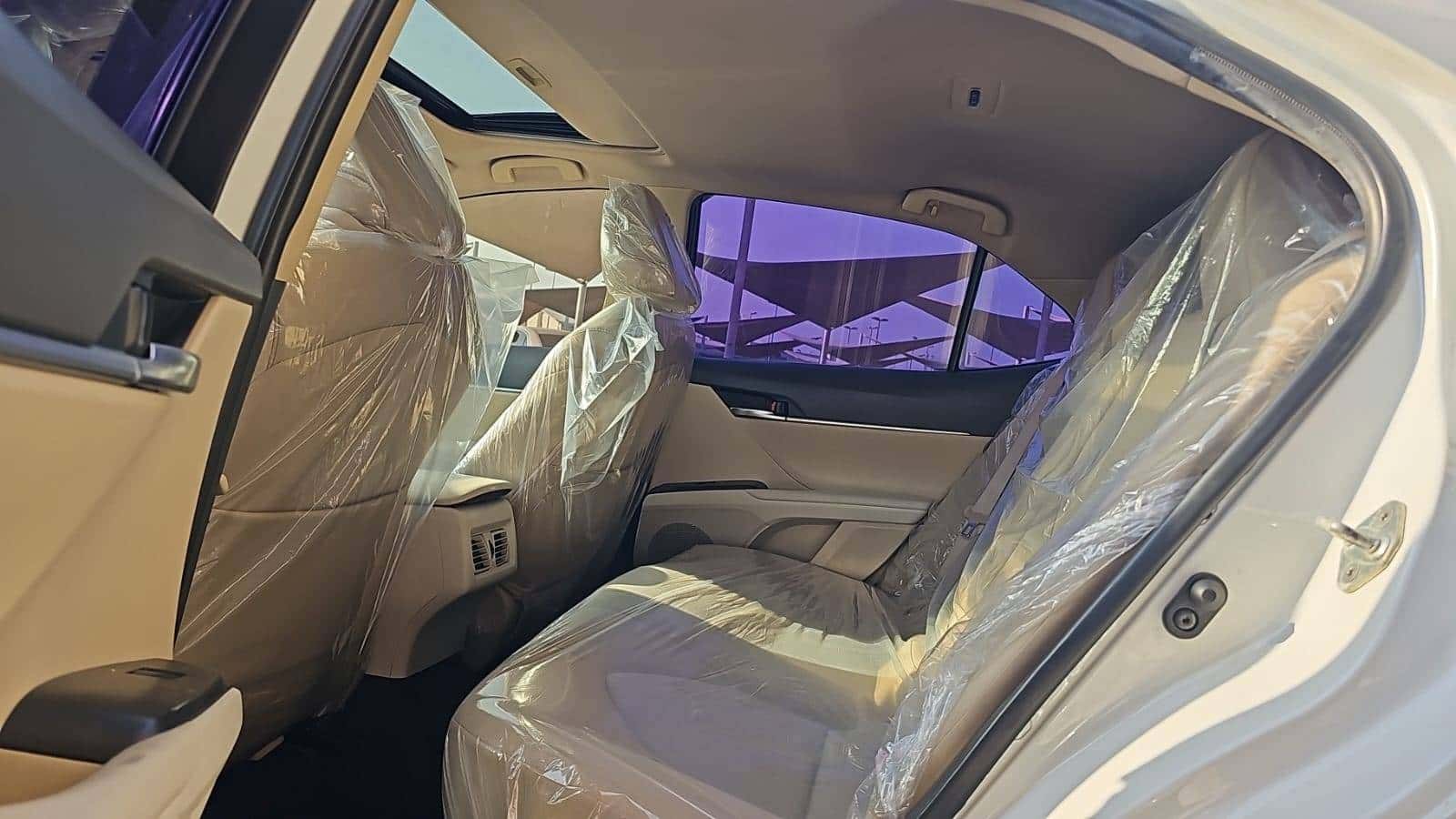 Toyota Camry 2023 thumbnail 6