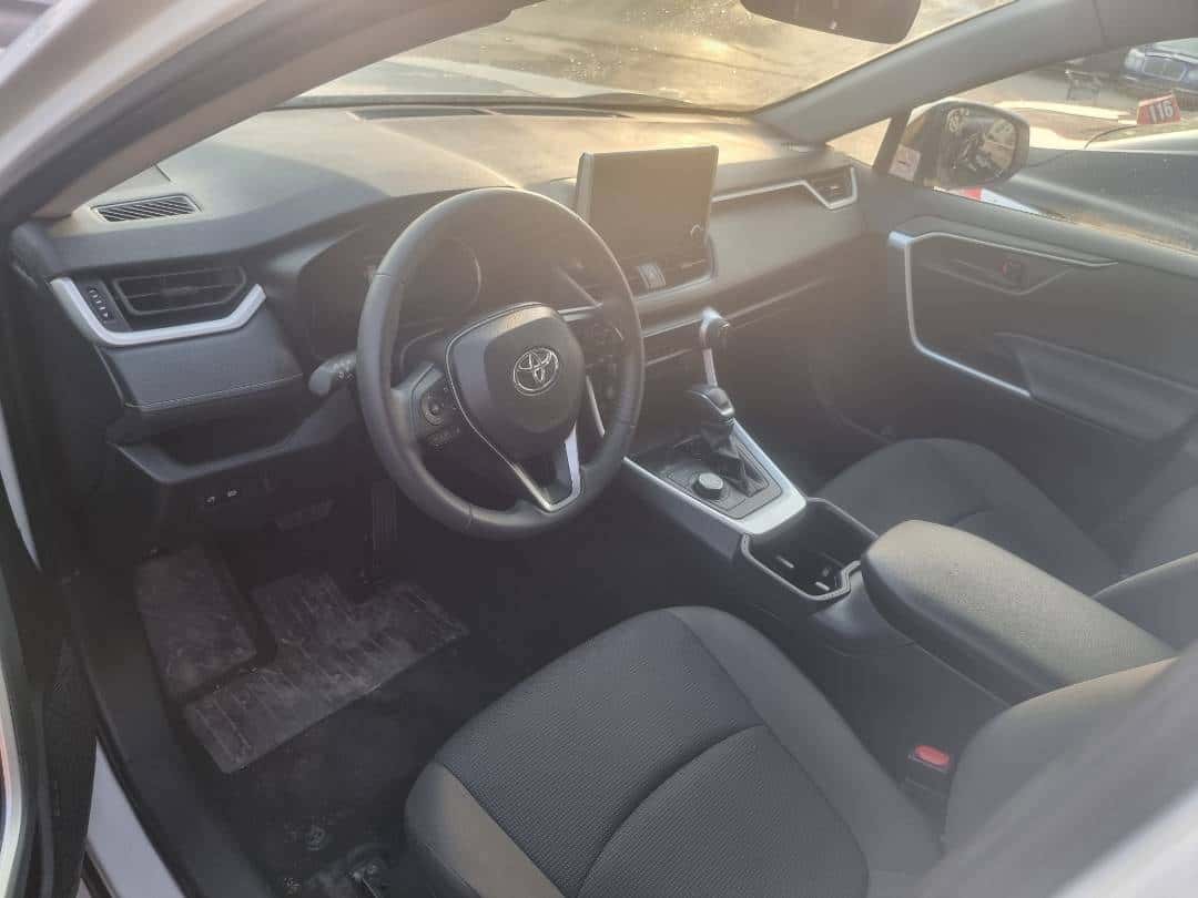 Toyota RAV4 2024 thumbnail 7