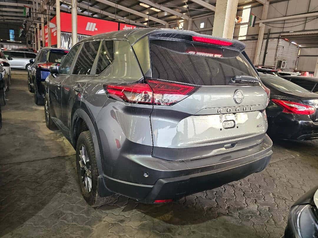 Nissan Rogue 2024 thumbnail 1