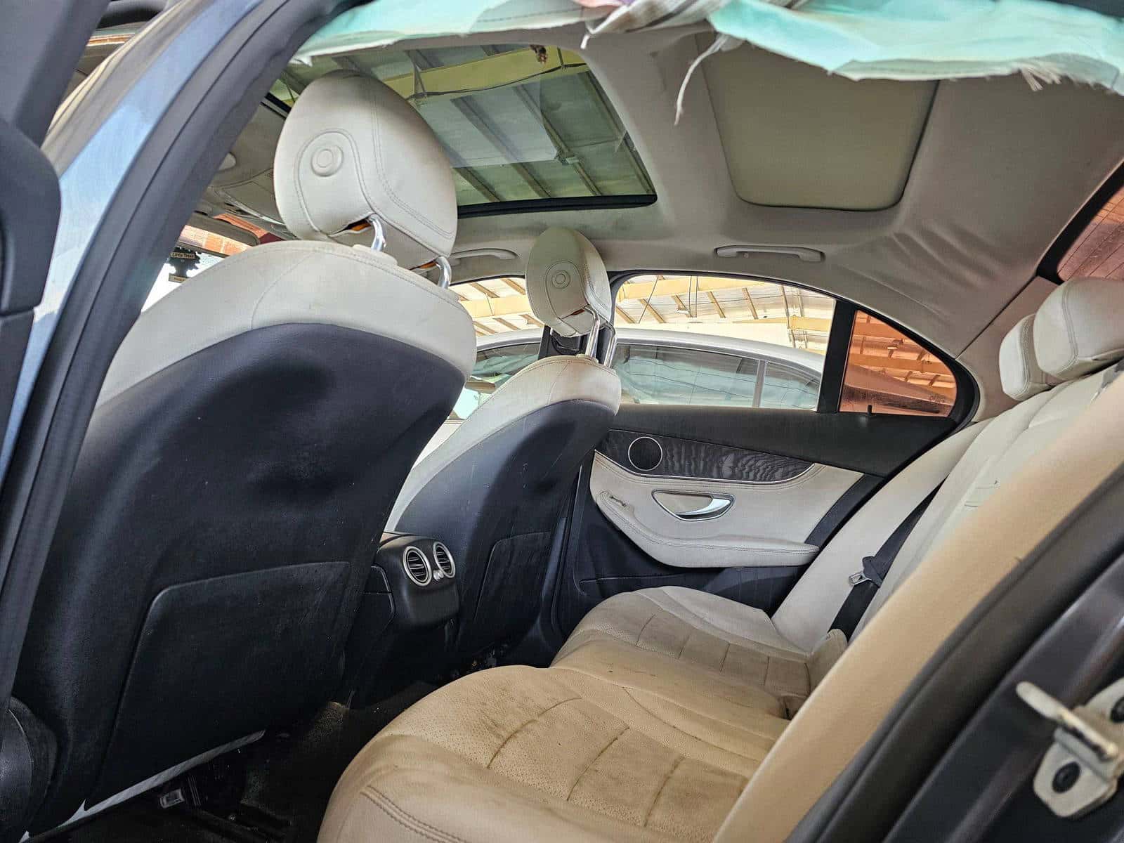 MERCEDES BENZ C300 - Exterior