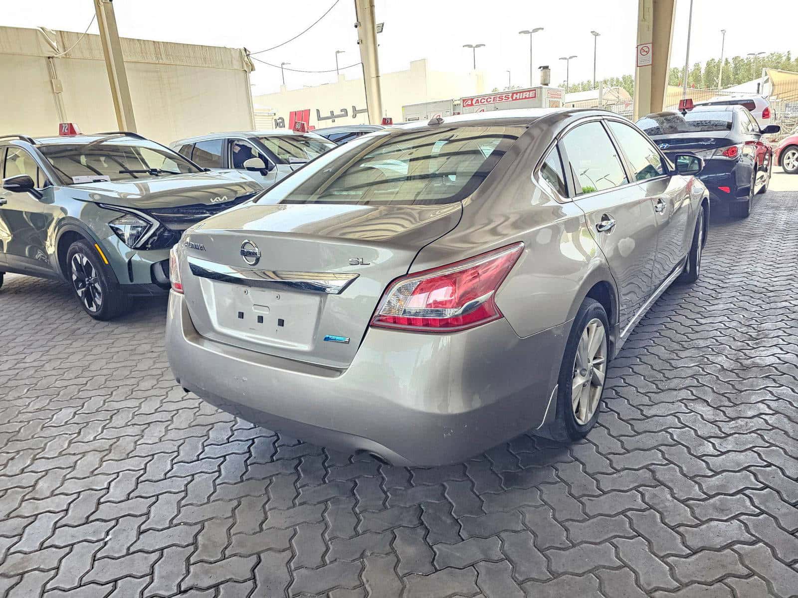 Nissan Altima 2013 thumbnail 2