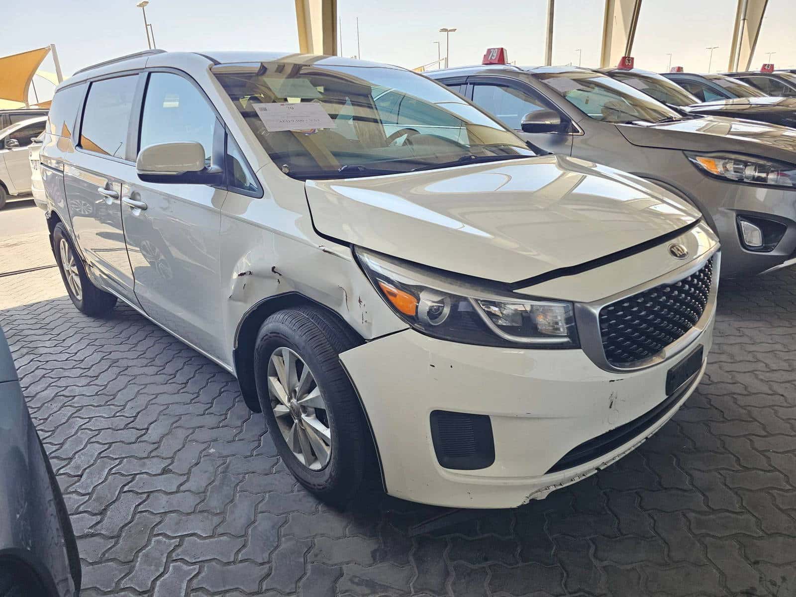 KIA SEDONA 2015 thumbnail 4