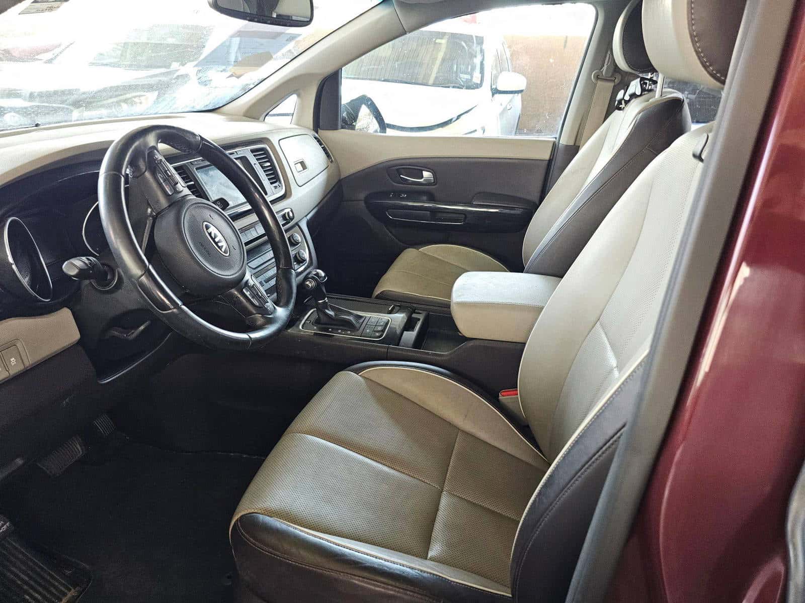 KIA SEDONA 2015 thumbnail 7