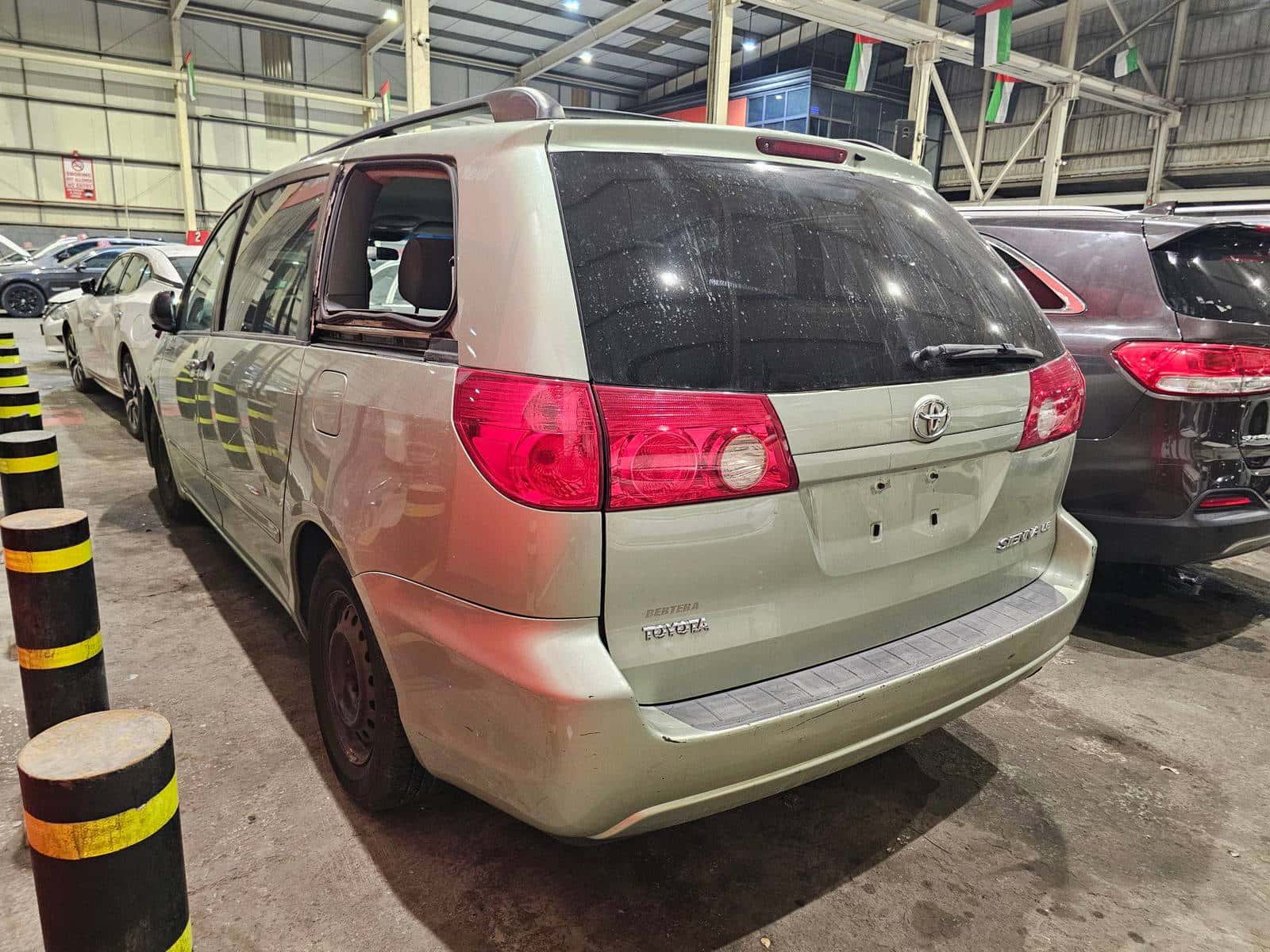 TOYOTA SIENNA 2007 thumbnail 3