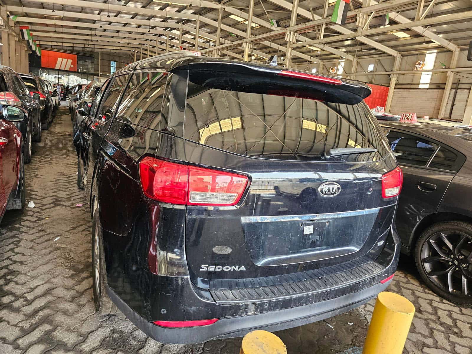 KIA SEDONA 2018 thumbnail 4