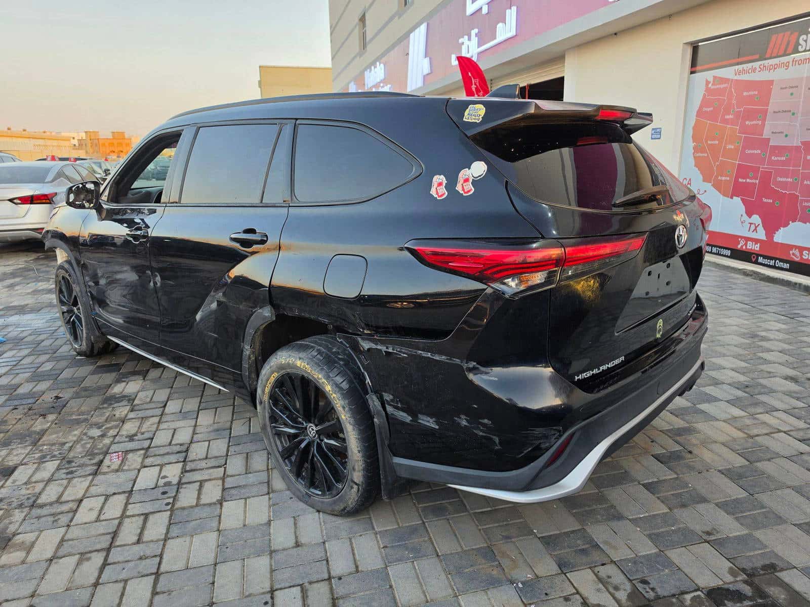 TOYOTA HIGHLANDER 2023 thumbnail 4