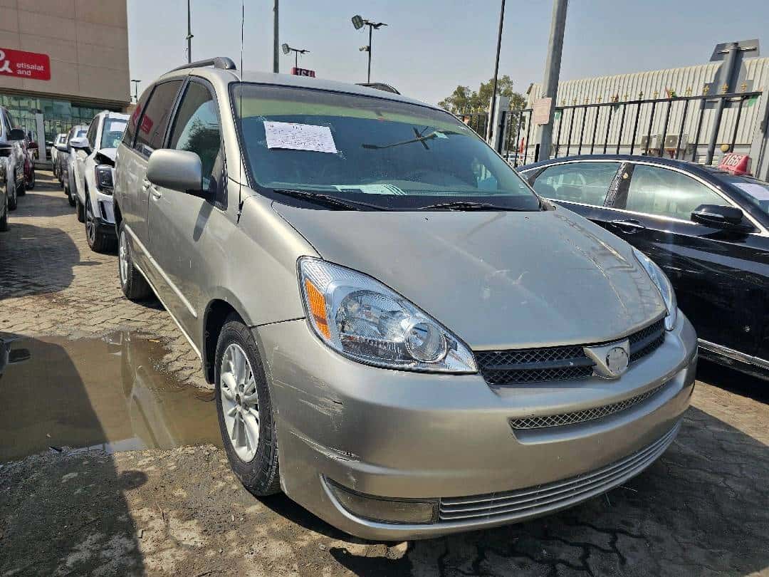 TOYOTA SIENNA 2005 thumbnail 1