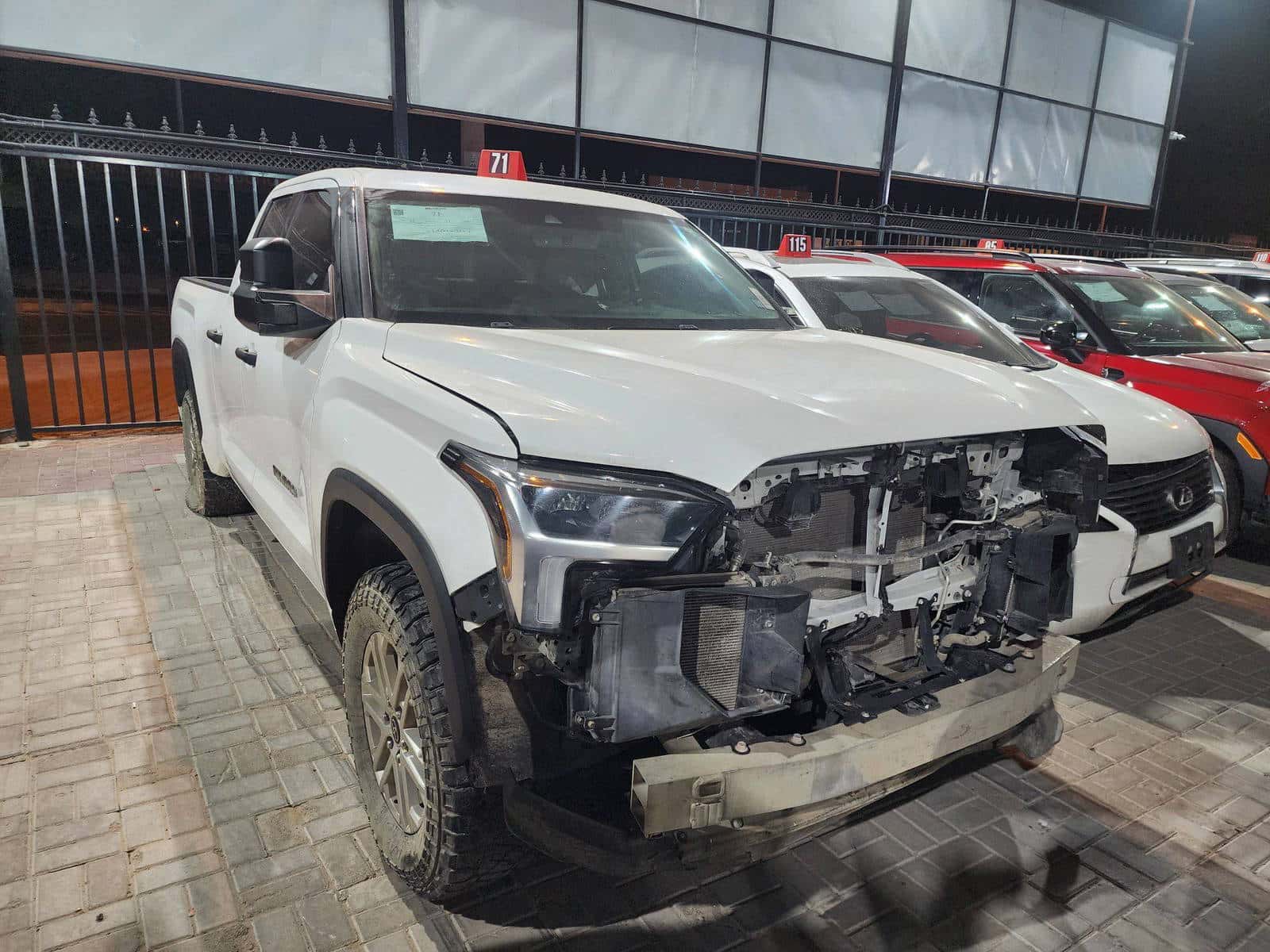 TOYOTA TUNDRA 2022 thumbnail 2