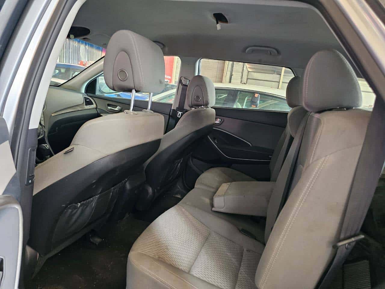 Hyundai Santa Fe 2017 thumbnail 6