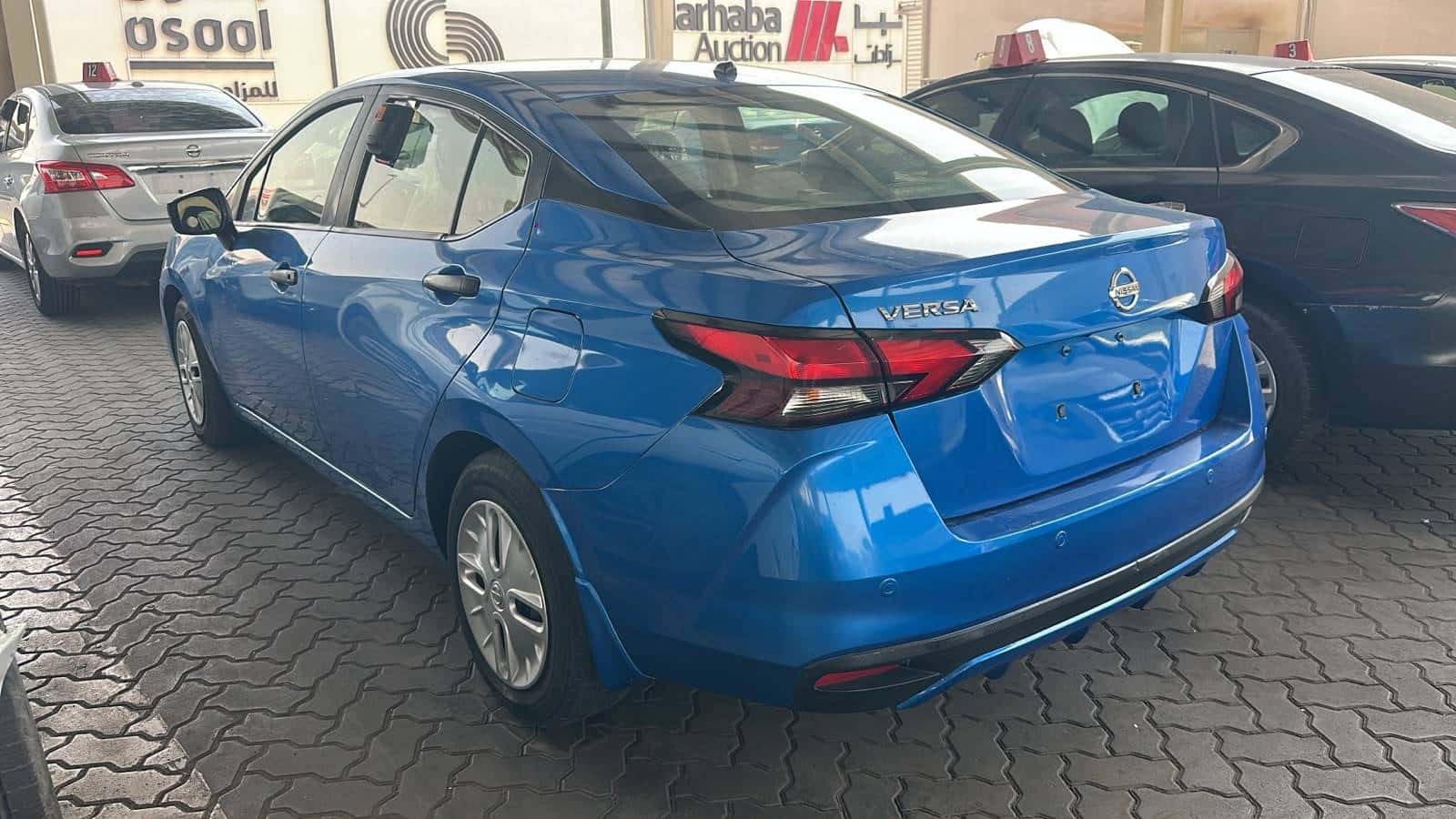 Nissan Versa 2020 thumbnail 1