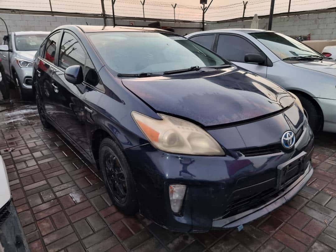 Toyota Prius 2012 thumbnail 2