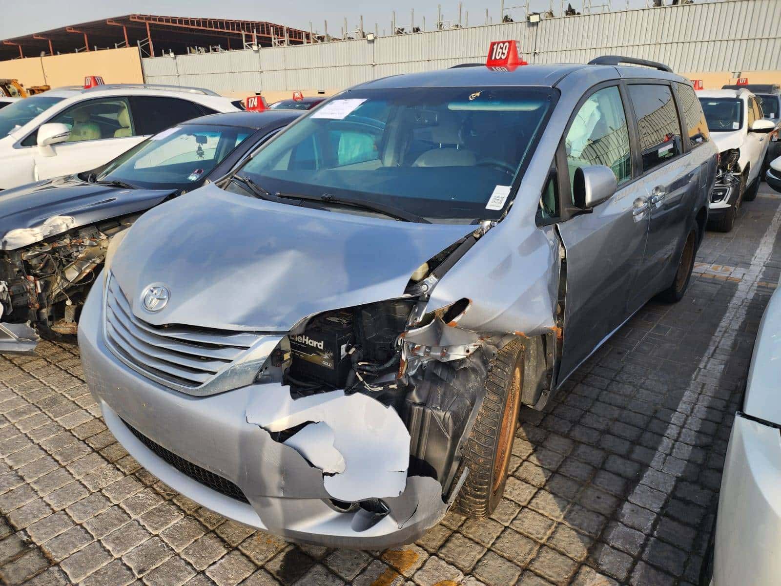Toyota Sienna 2016 thumbnail 5