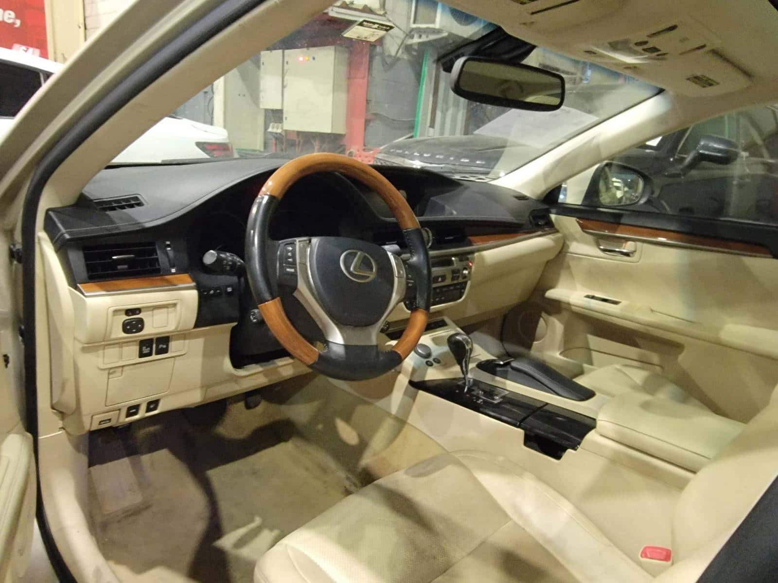 LEXUS ES 300H - Exterior