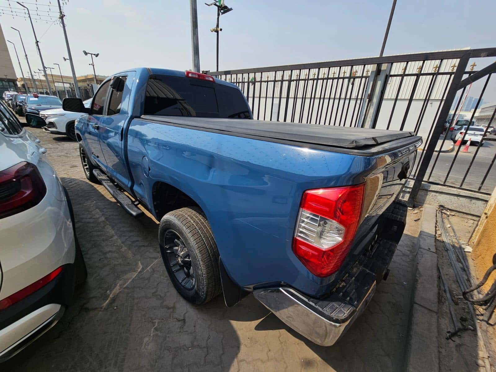 TOYOTA TUNDRA 2019 thumbnail 6