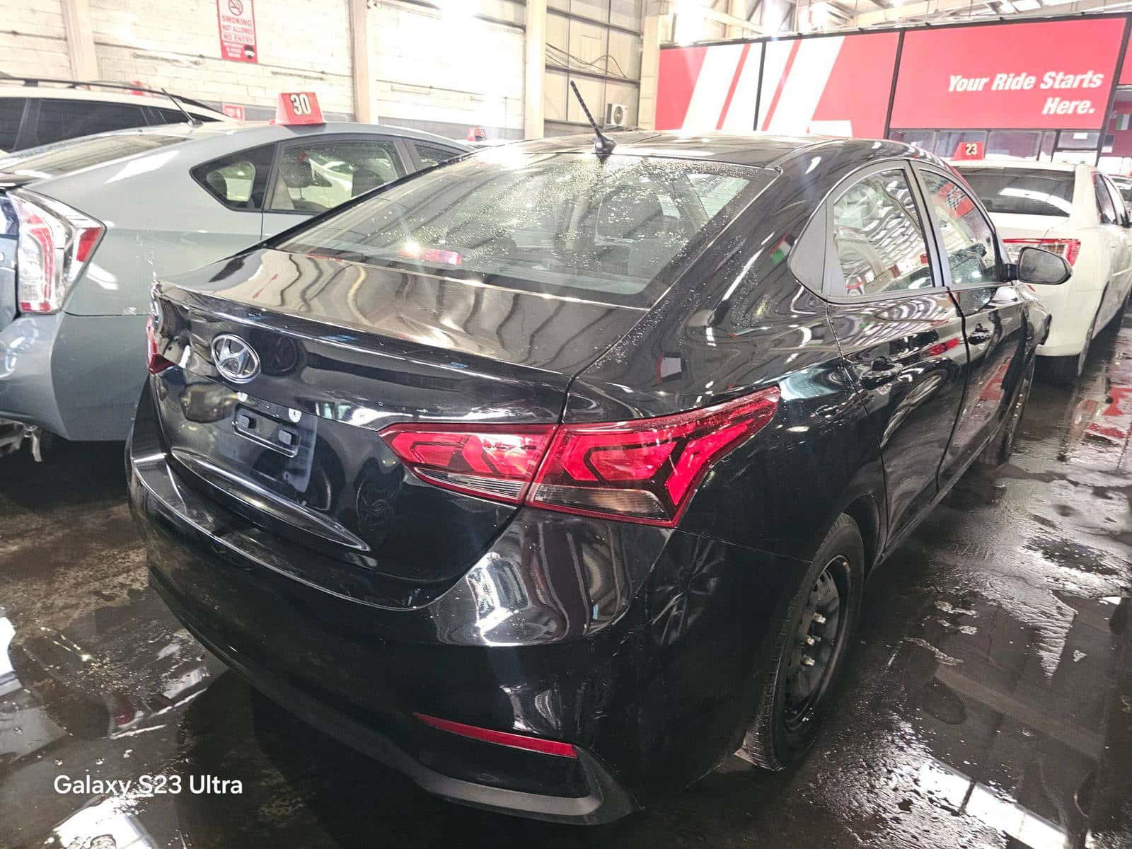 HYUNDAI ACCENT - Exterior