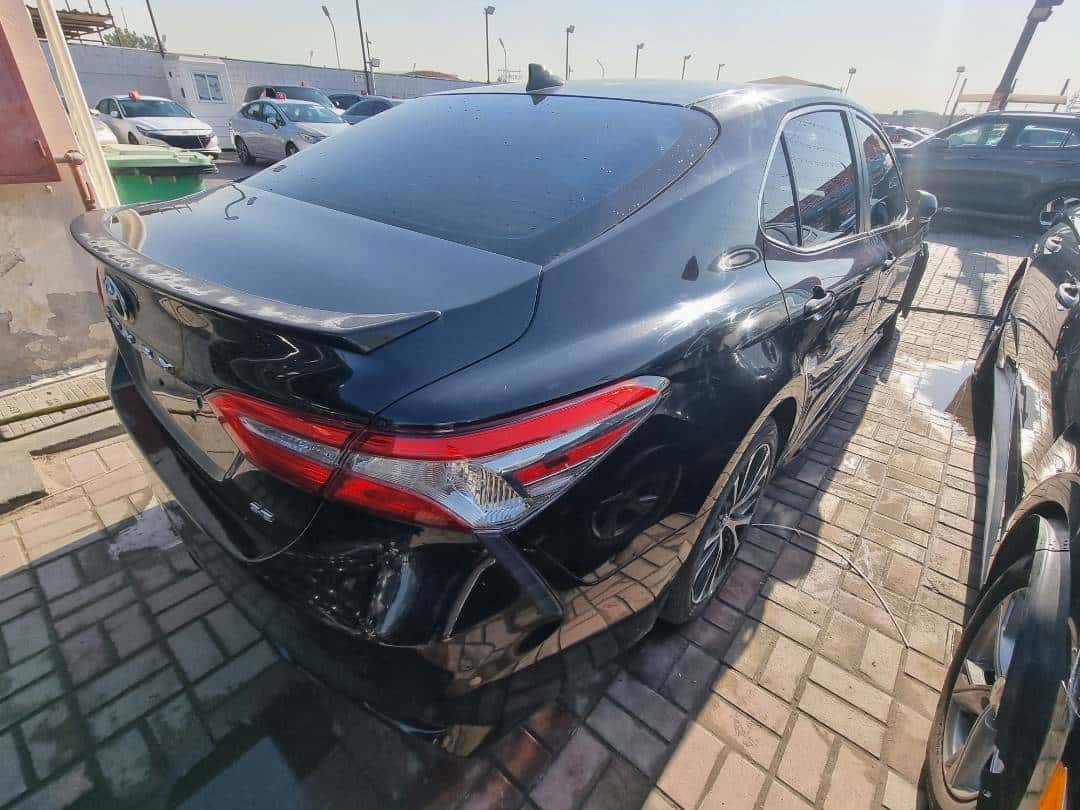 TOYOTA CAMRY 2018 thumbnail 3