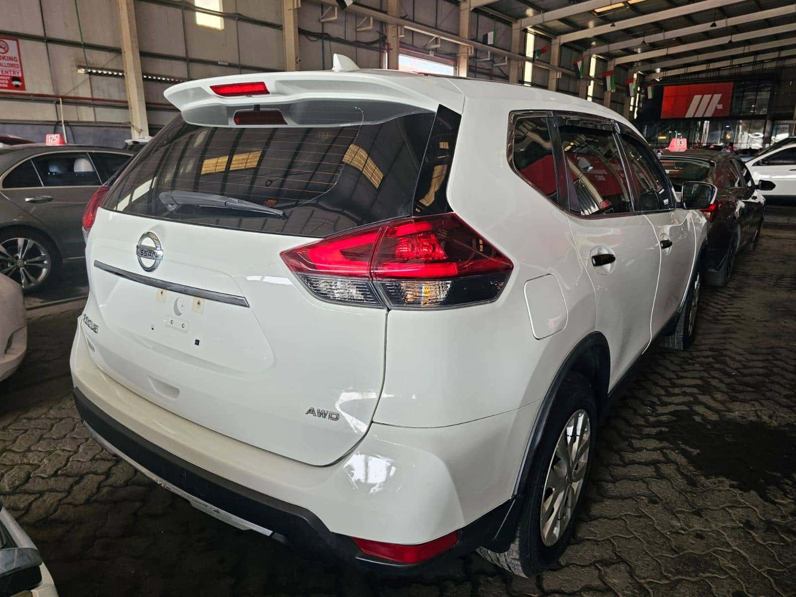 Nissan Rogue 2020 thumbnail 3