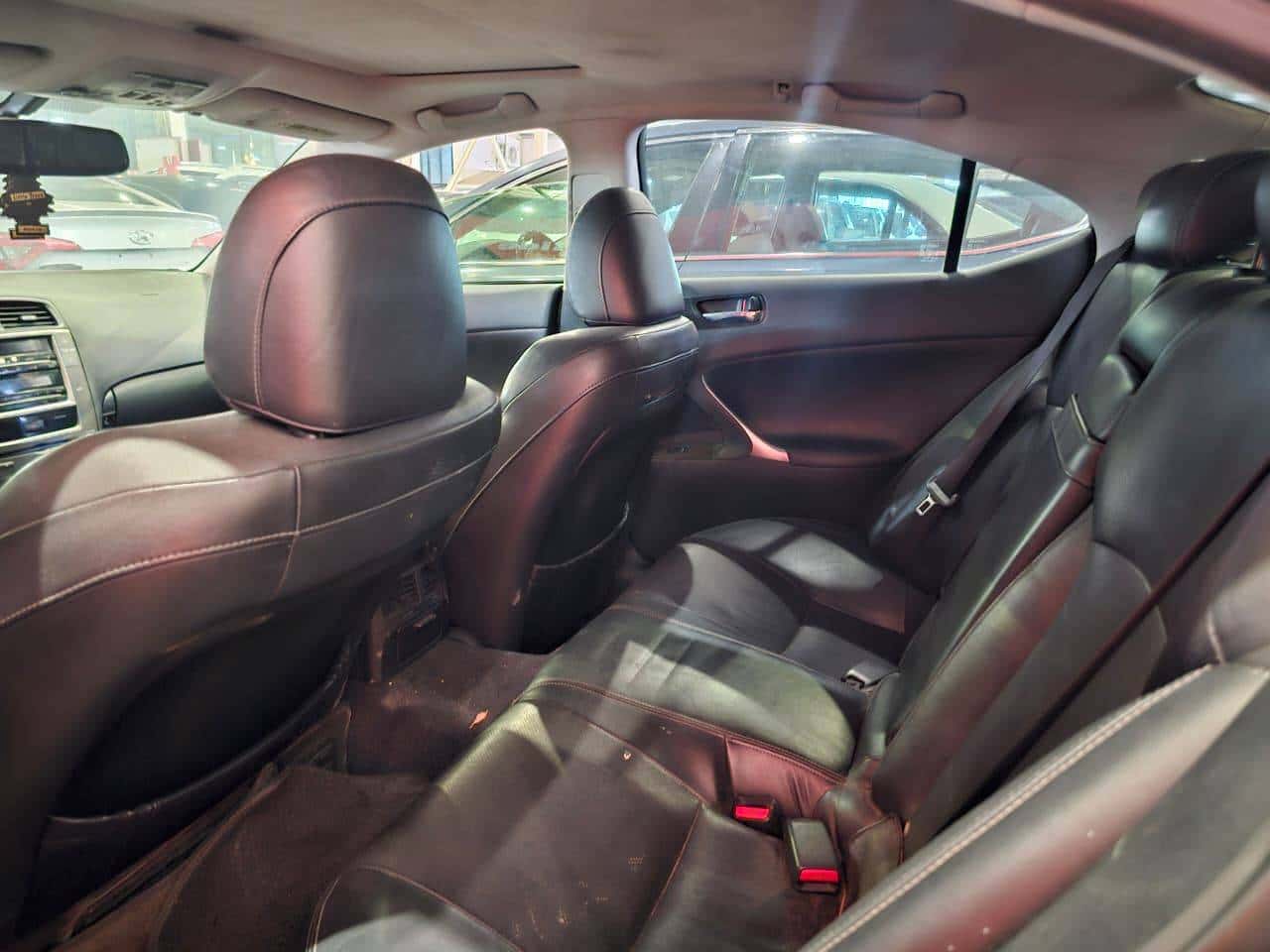 Lexus IS 250 2010 thumbnail 6