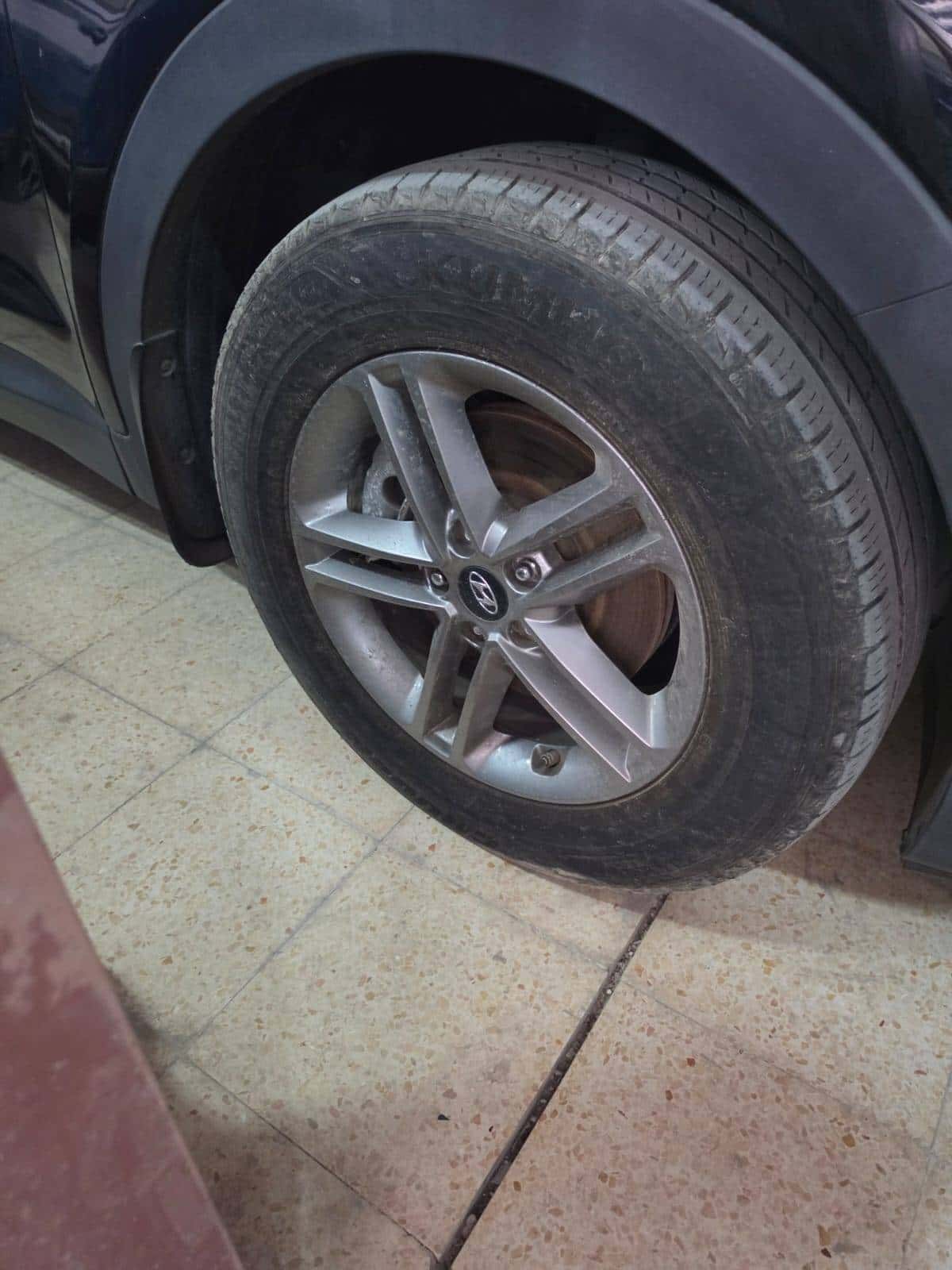 Hyundai Santa Fe Sport 2018 thumbnail 3