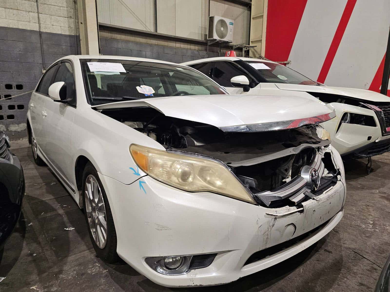 TOYOTA AVALON 2012 thumbnail 3