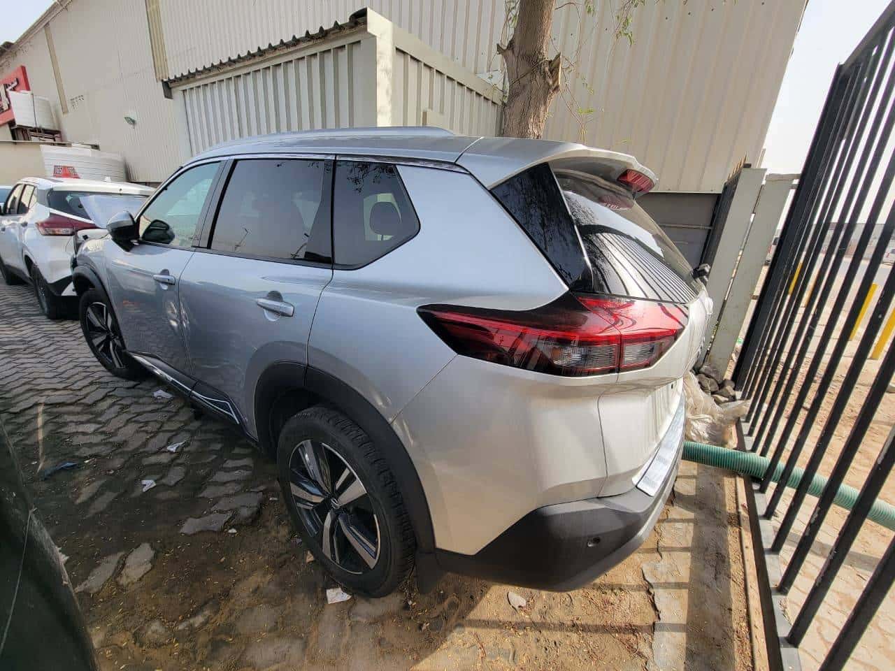 NISSAN ROGUE - Exterior