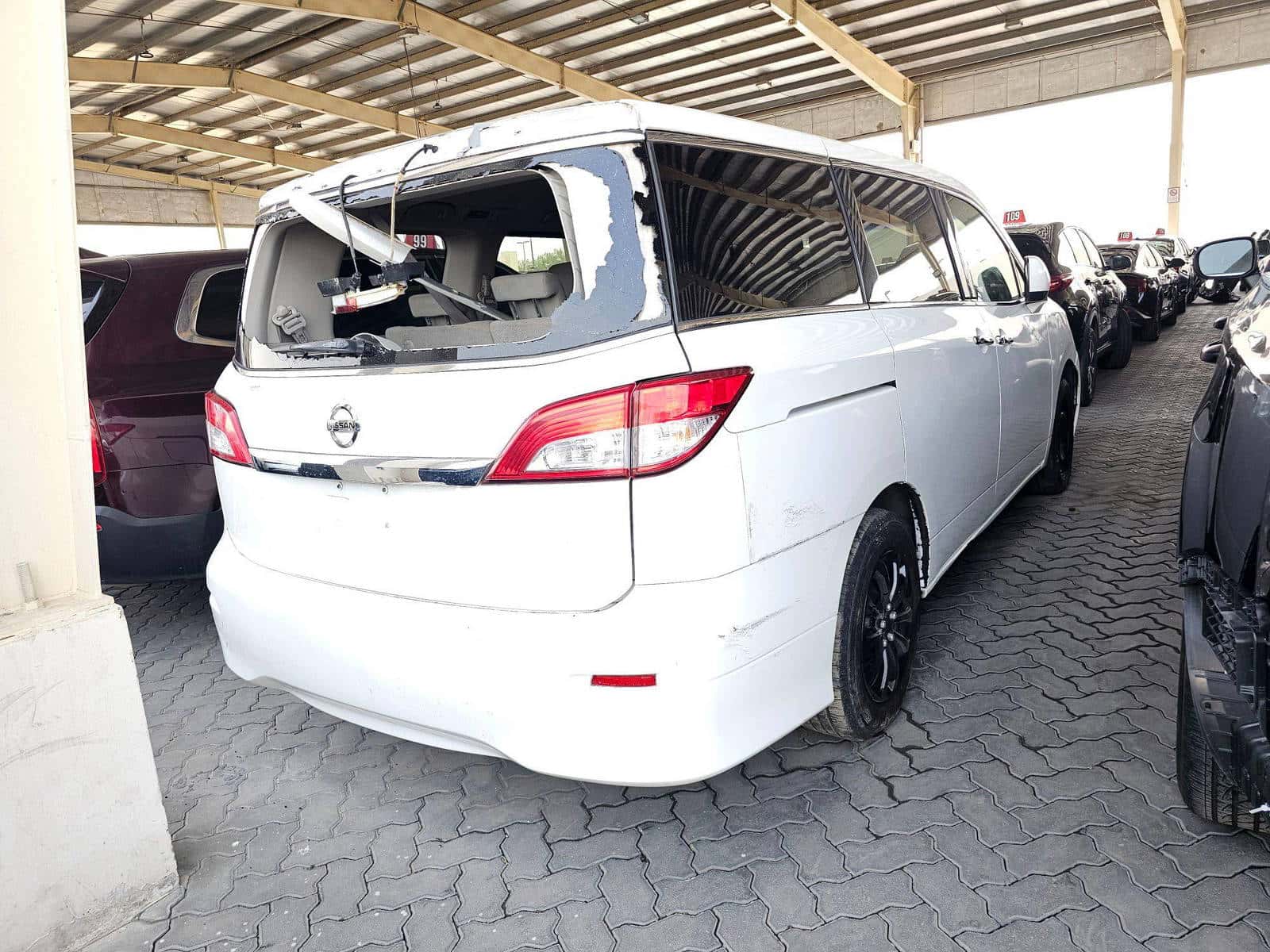 NISSAN QUEST - Exterior