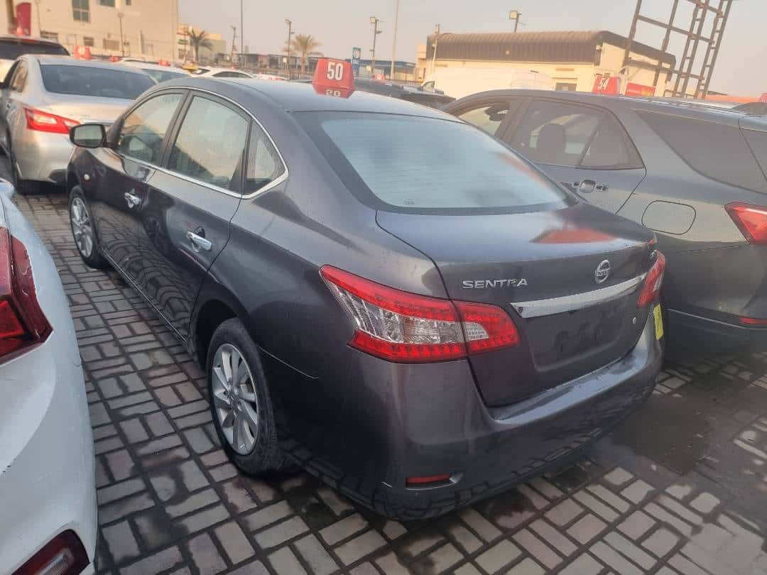 Nissan Sentra 2016 thumbnail 3
