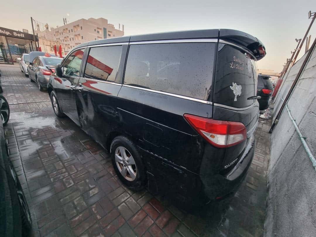NISSAN QUEST - Exterior