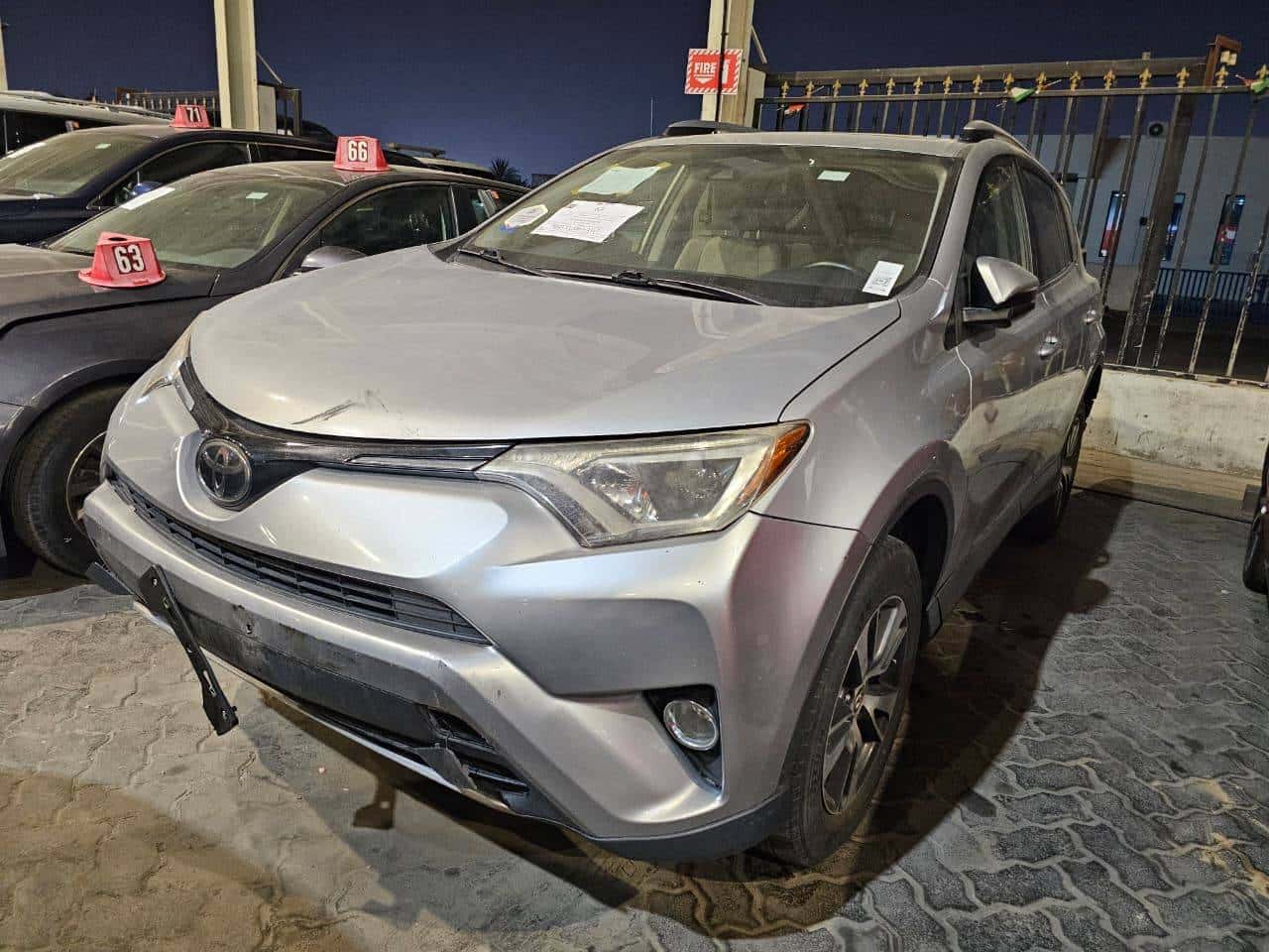 TOYOTA RAV4 2018 thumbnail 4