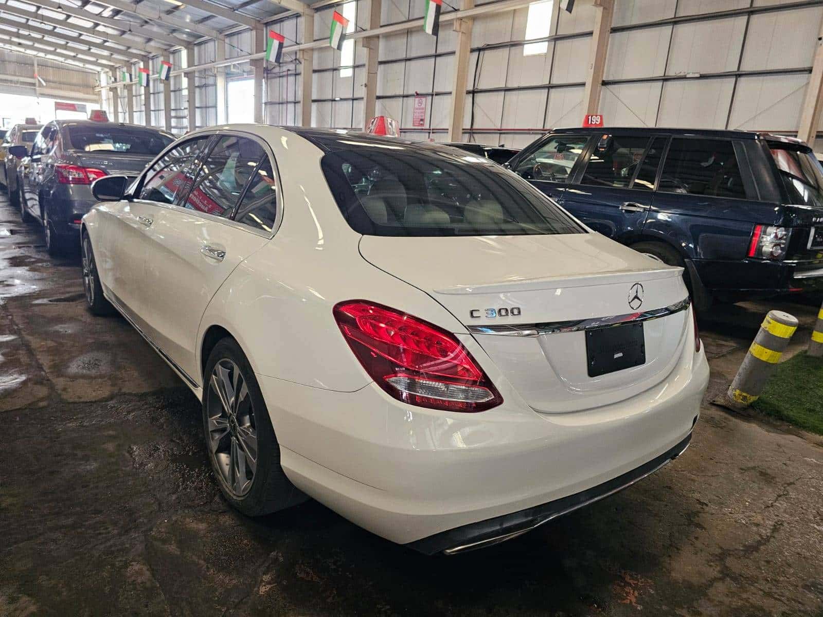 MERCEDES BENZ C300 2018 thumbnail 4