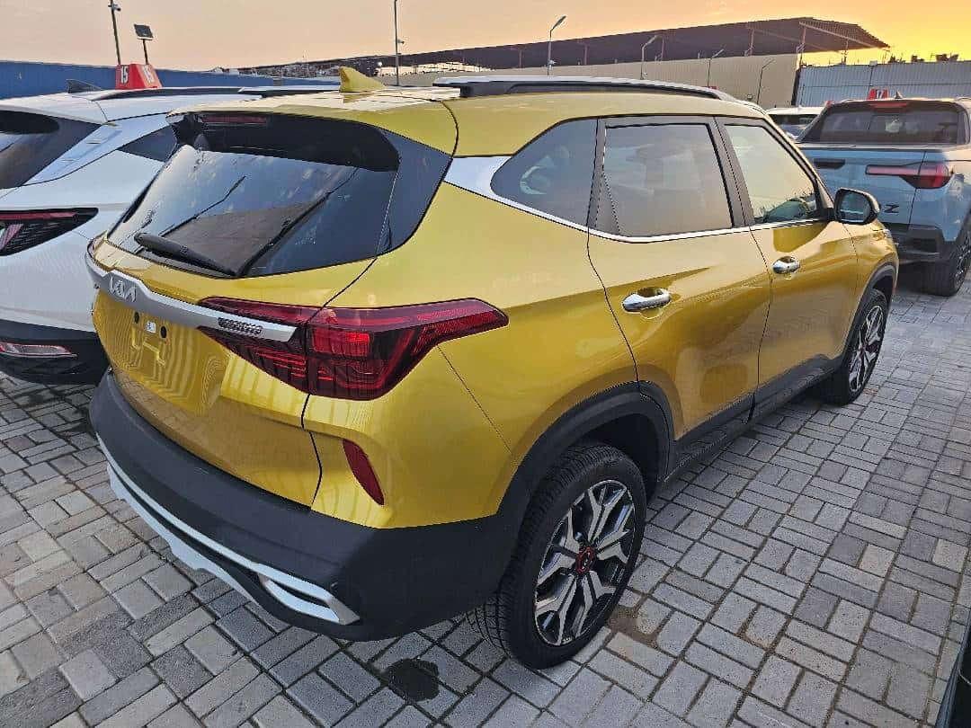KIA SELTOS 2022 thumbnail 1