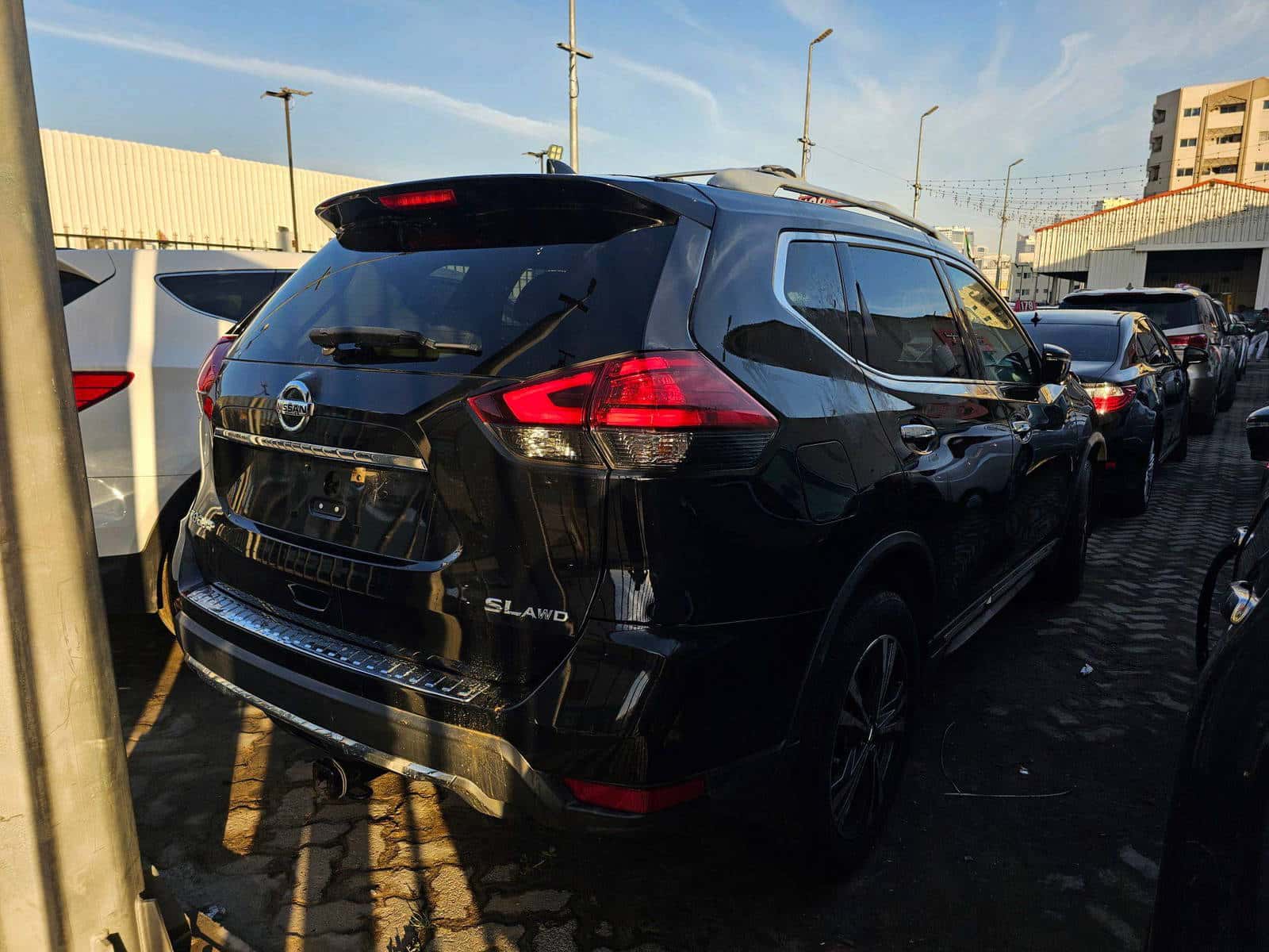 Nissan Rogue 2017 thumbnail 2