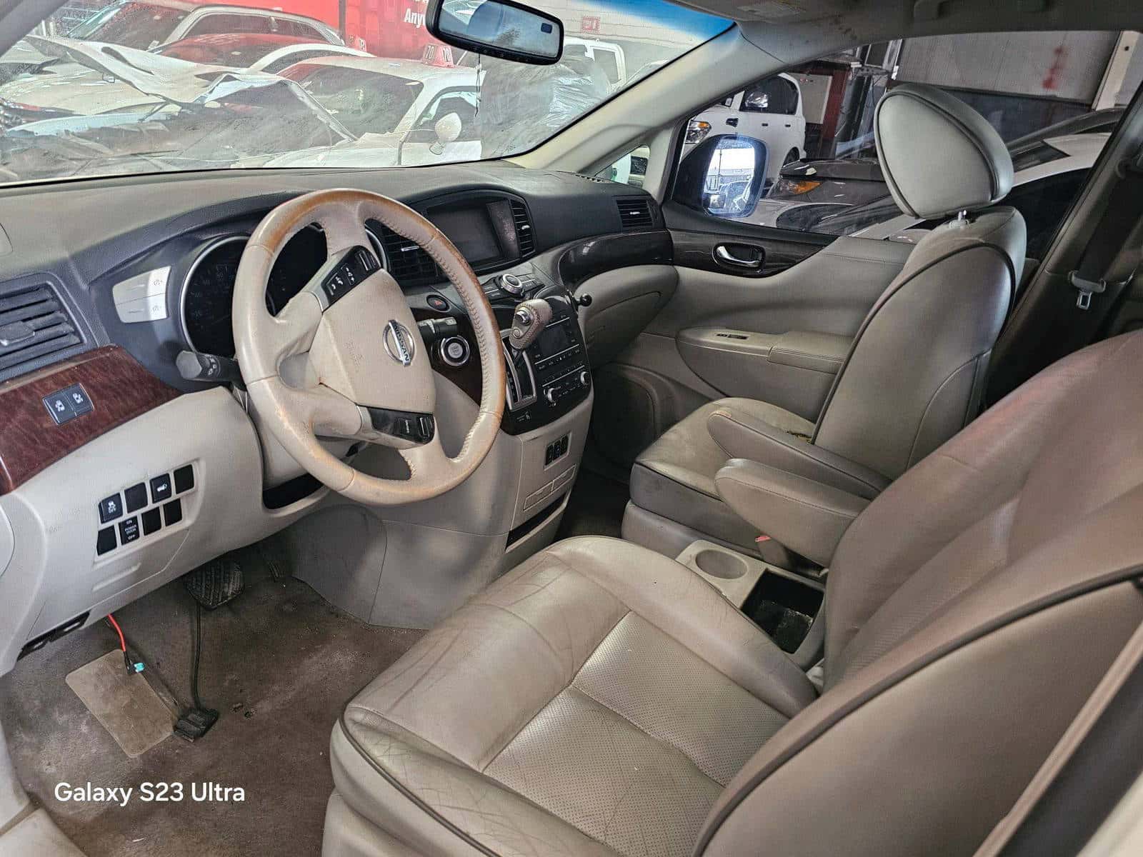NISSAN QUEST - Exterior