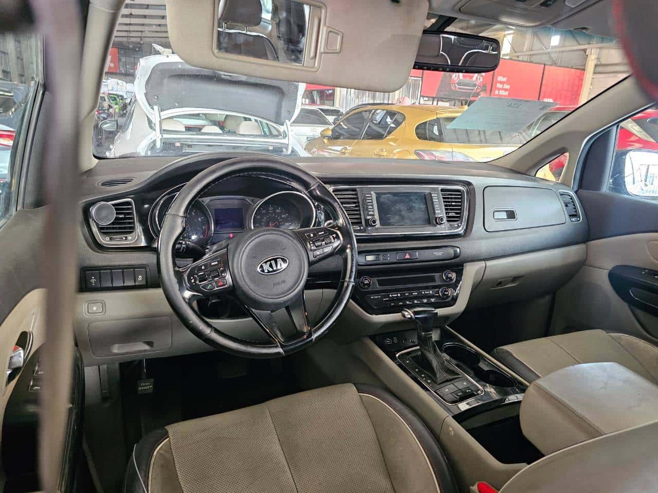 Kia Sedona 2018 thumbnail 6