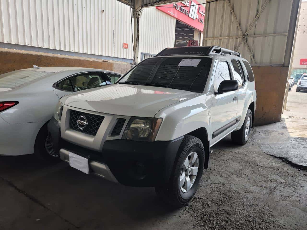 Nissan Xterra 2013 thumbnail 1