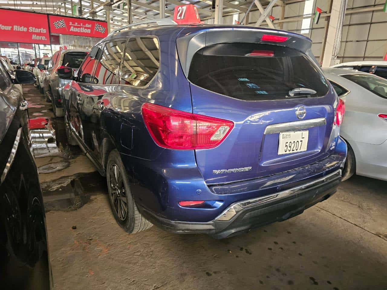 Nissan Pathfinder 2018 thumbnail 2