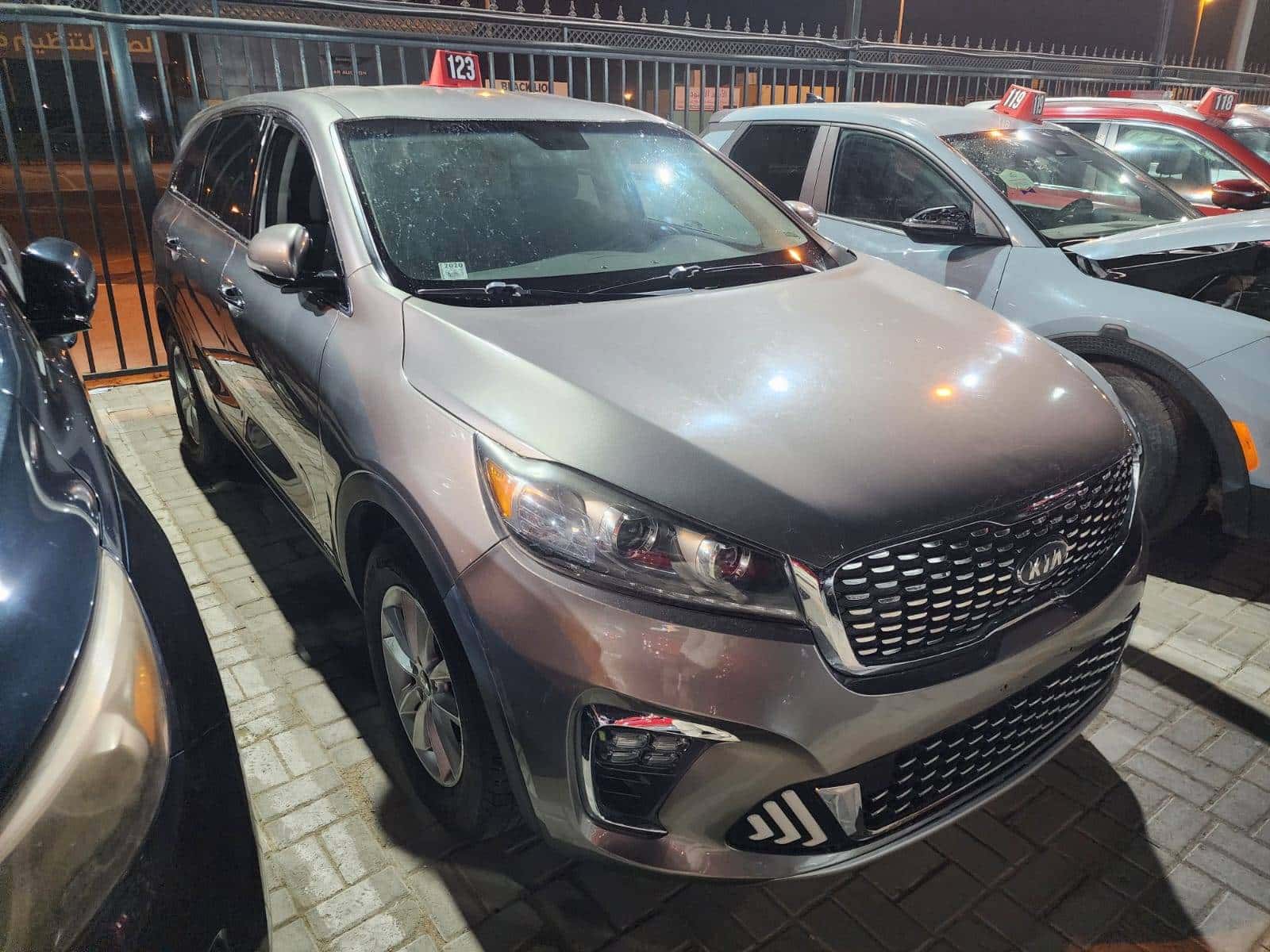 KIA SORENTO 2019 thumbnail 3