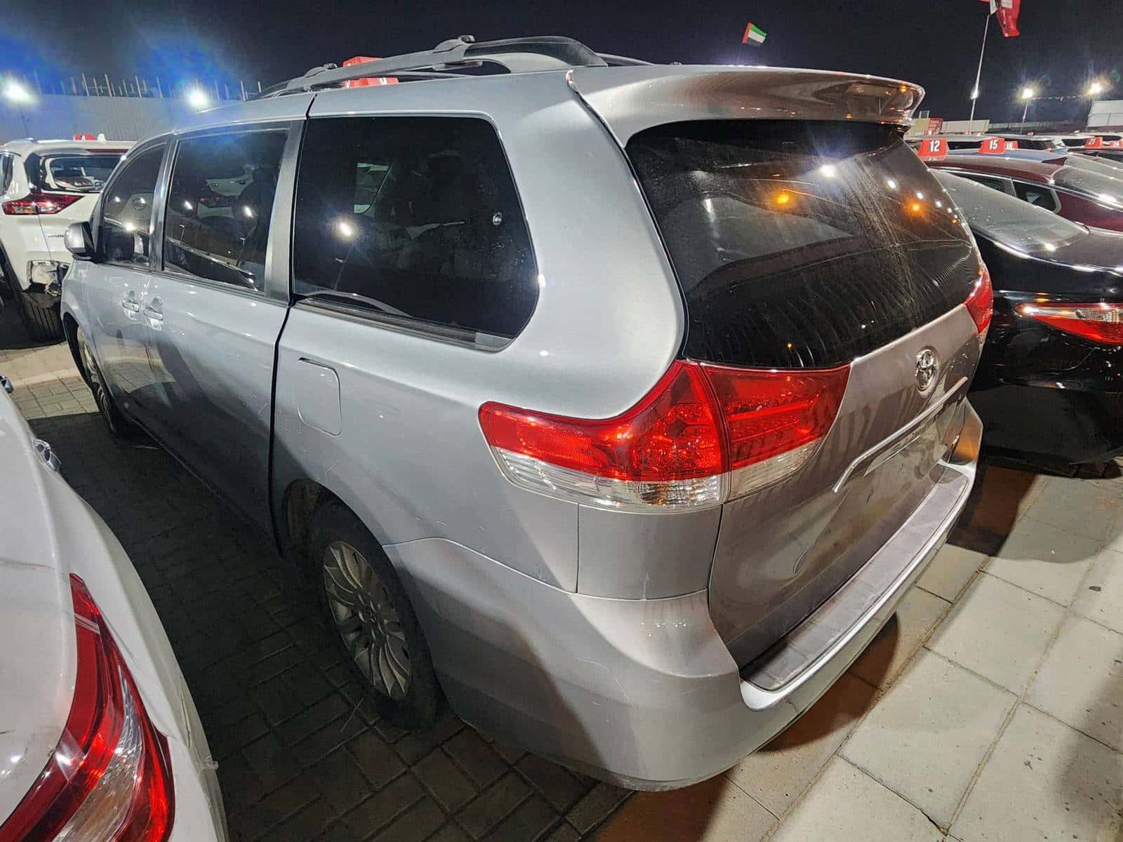 TOYOTA SIENNA 2014 thumbnail 4