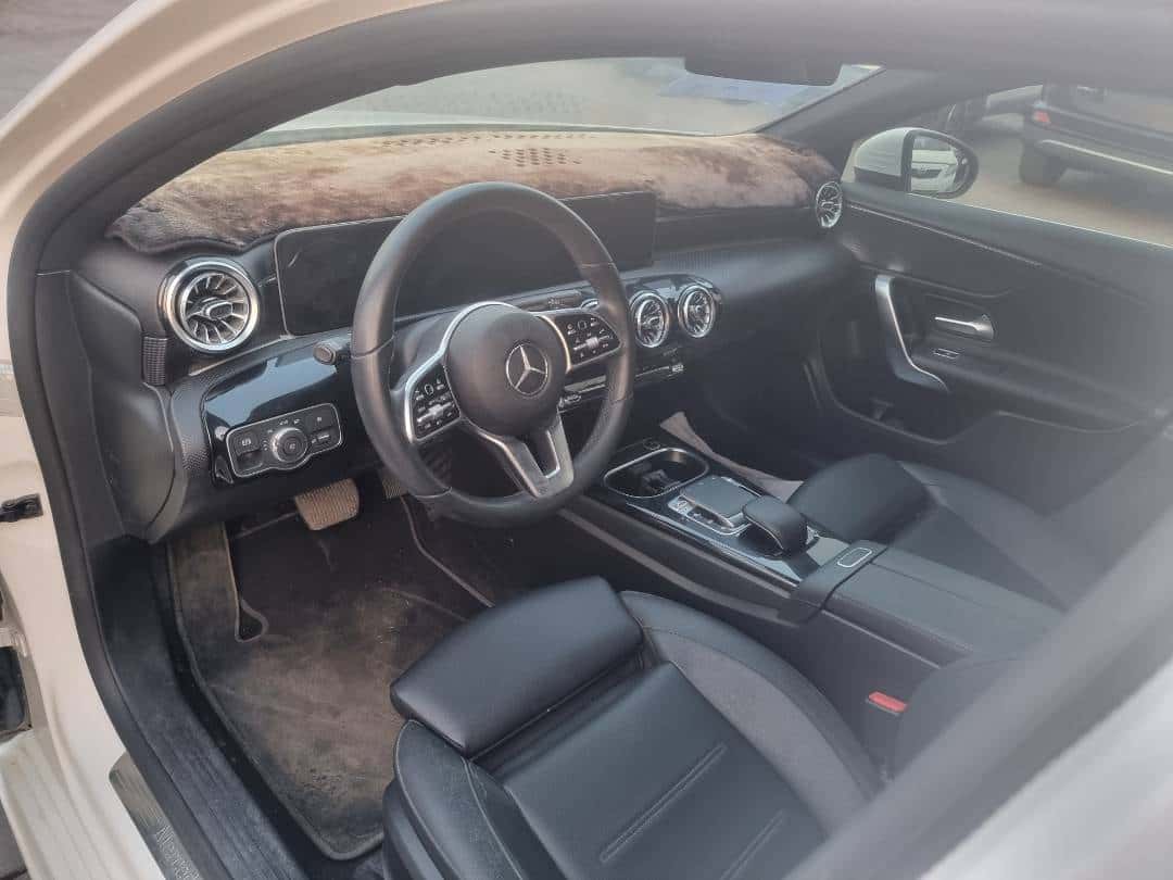 MERCEDES BENZ A200 2018 thumbnail 6