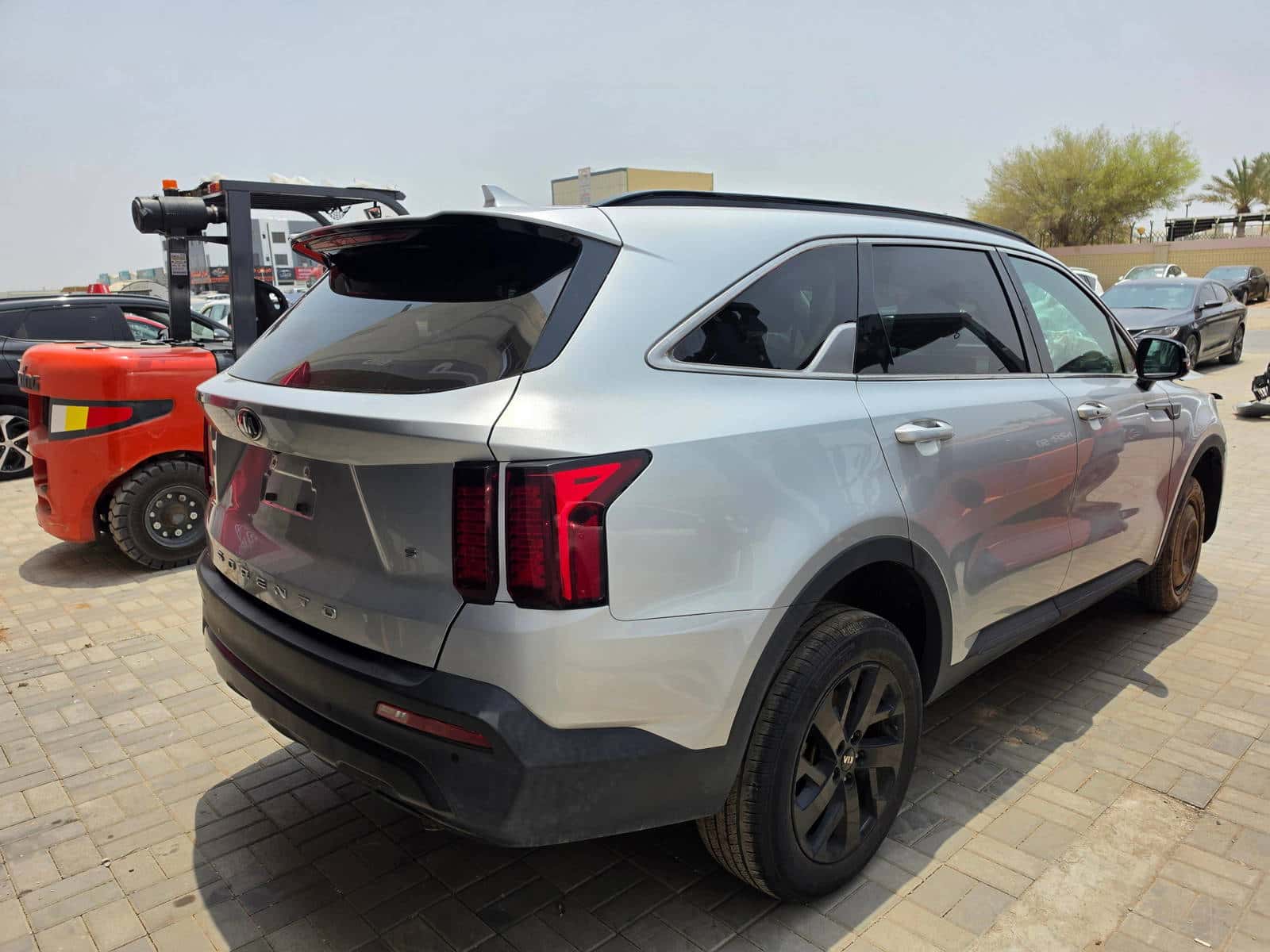Kia Sorento 2021 thumbnail 5