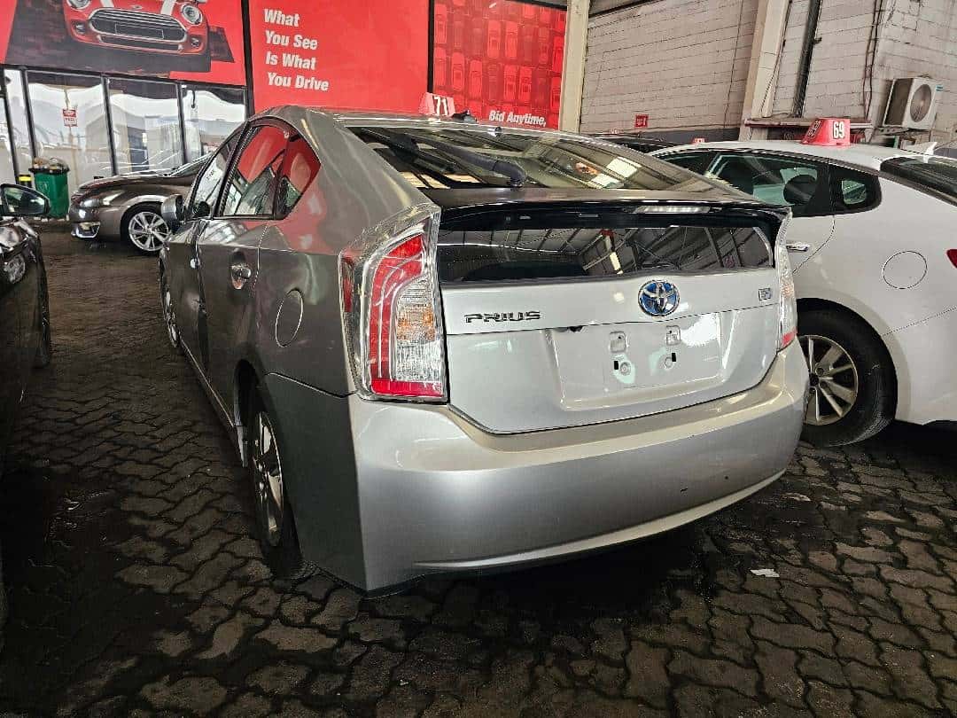 Toyota Prius 2010 thumbnail 1