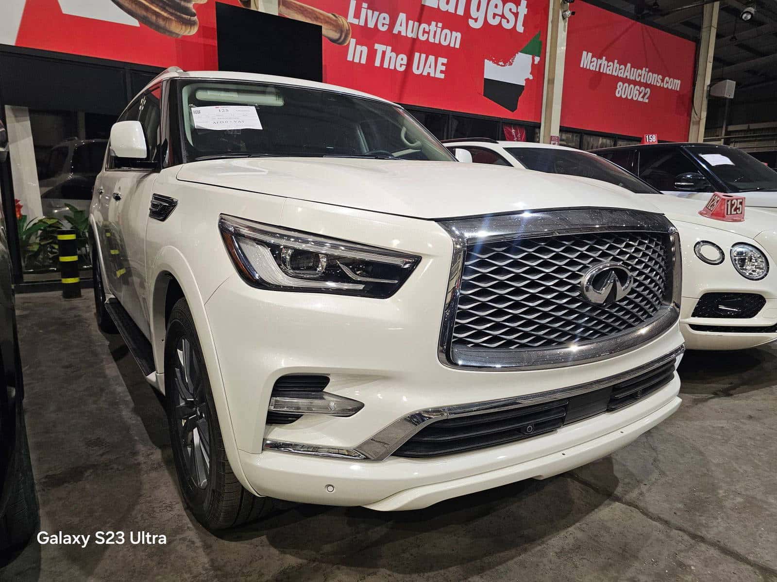 INFINITI QX80 - Exterior
