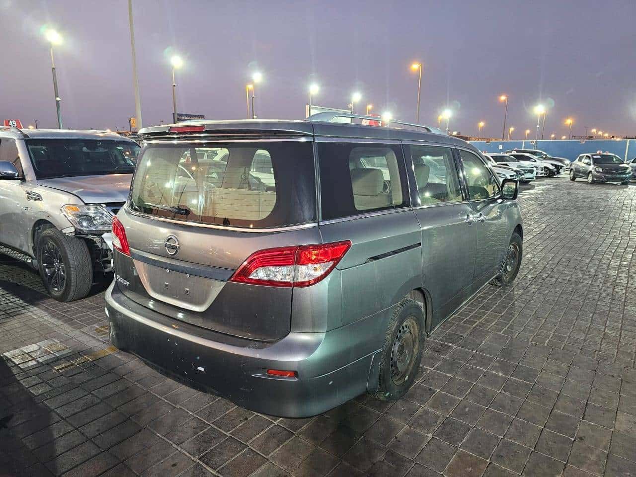Nissan Quest 2014 thumbnail 7