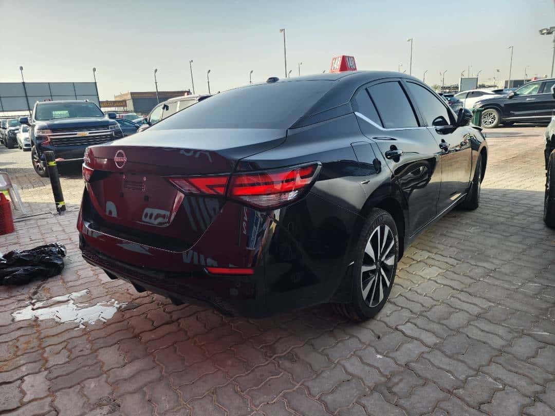 Nissan Sentra 2025 thumbnail 1